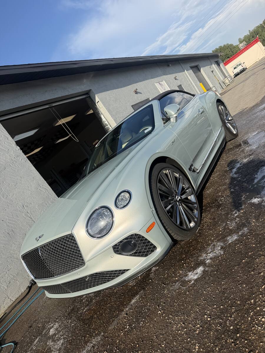 Detailed Bentley Continental GT convertible